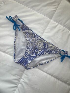 Arizona Jean Company Blue and White Geometric Tie-Side Bikini Bottoms